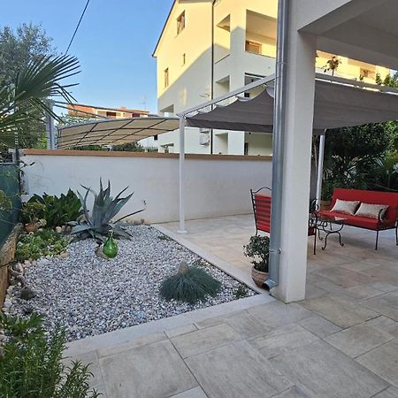 Apartments Mia 2 ロヴィニ エクステリア 写真