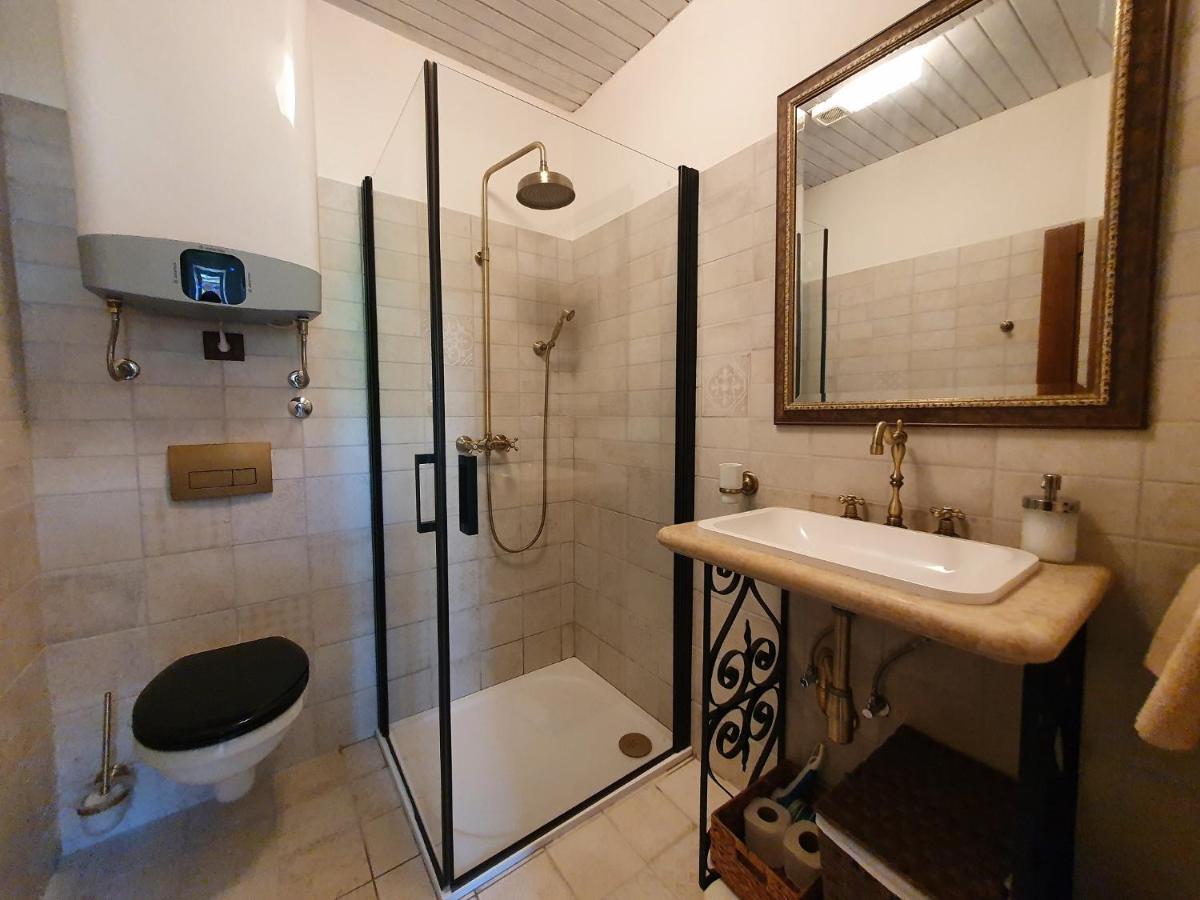 Apartments Mia 2 ロヴィニ エクステリア 写真